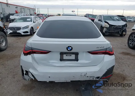 2022 BMW 430I Gran Coupe z USA, uszkodzony, nr VIN WBA63AV08NFM01152
